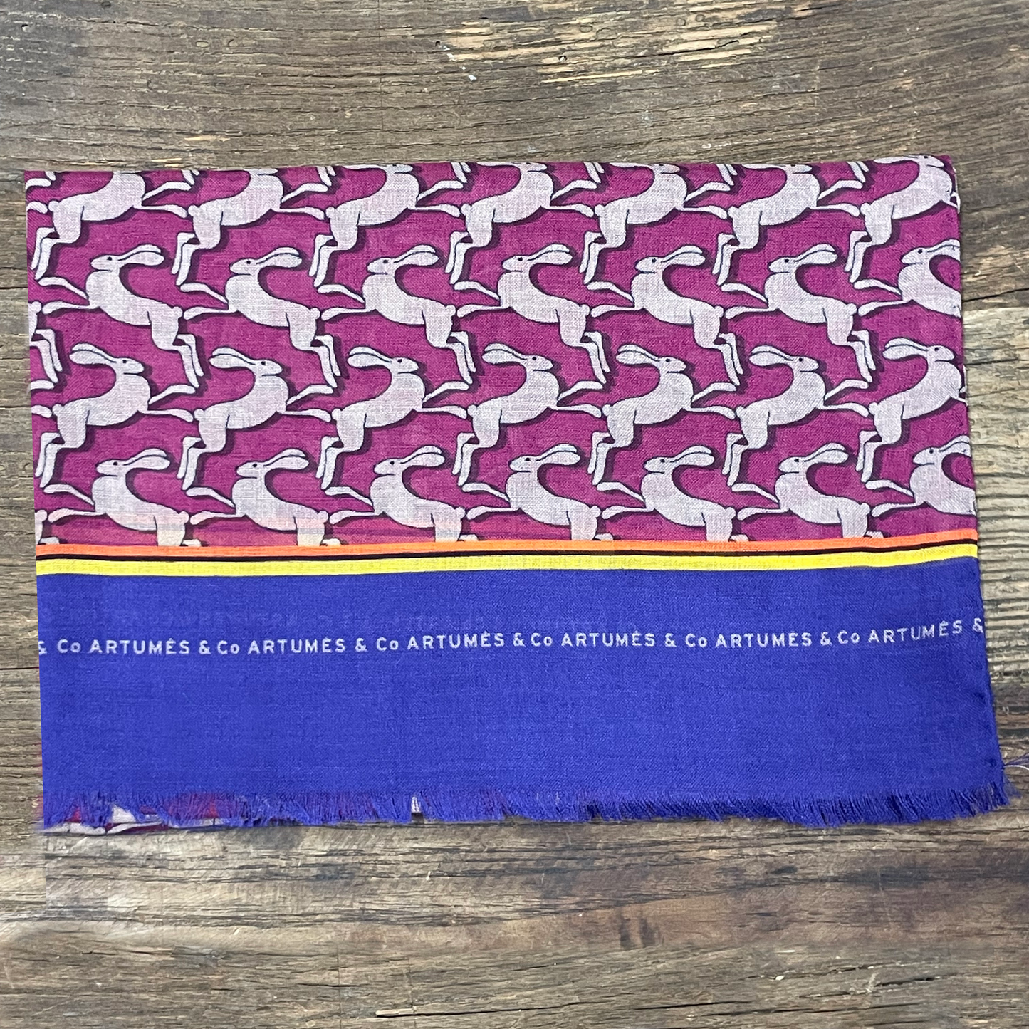 Echarpe Tourdesoi Classic Bestiaire Mirage Lièvres Layette - Magenta