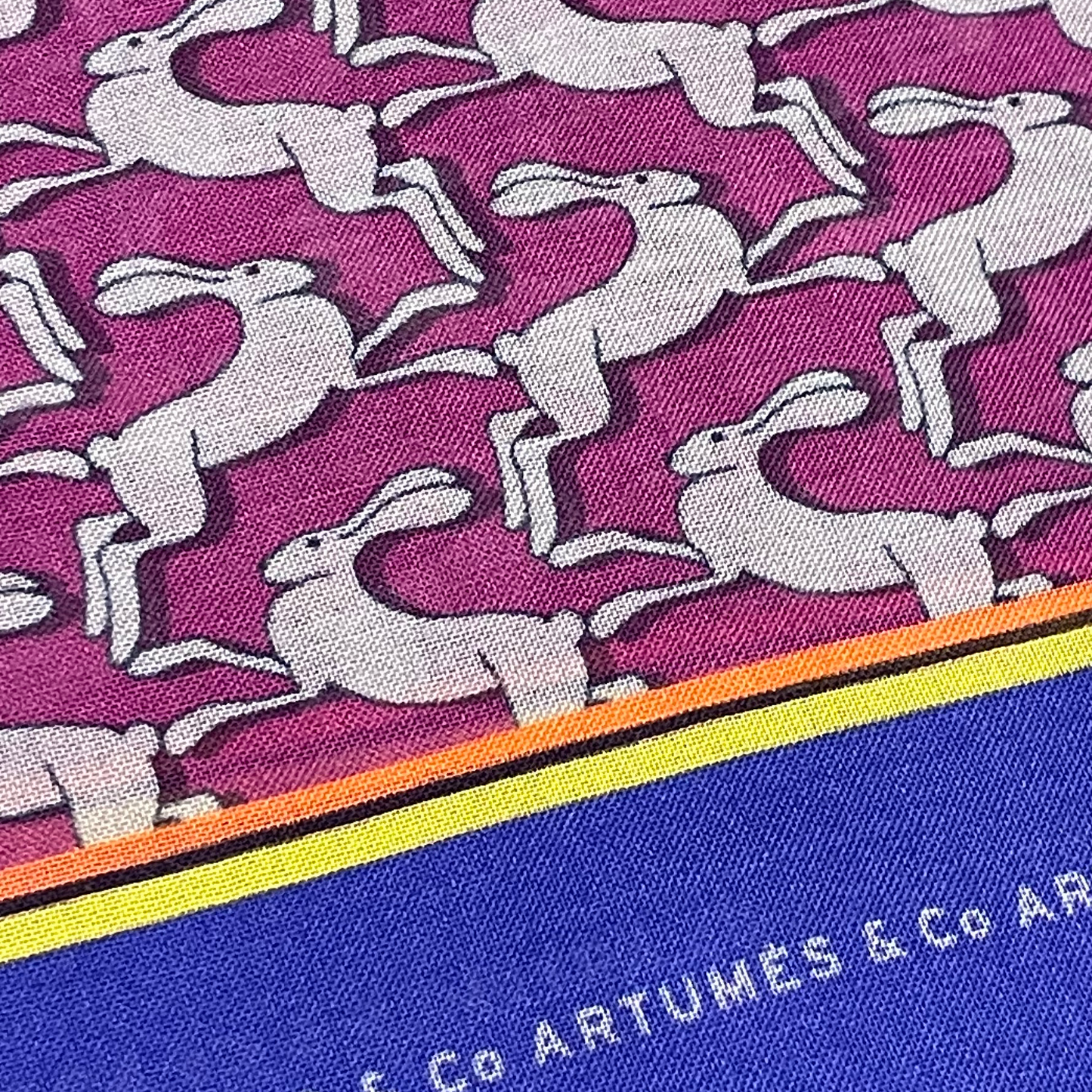 Echarpe Tourdesoi Classic Bestiaire Mirage Lièvres Layette - Magenta