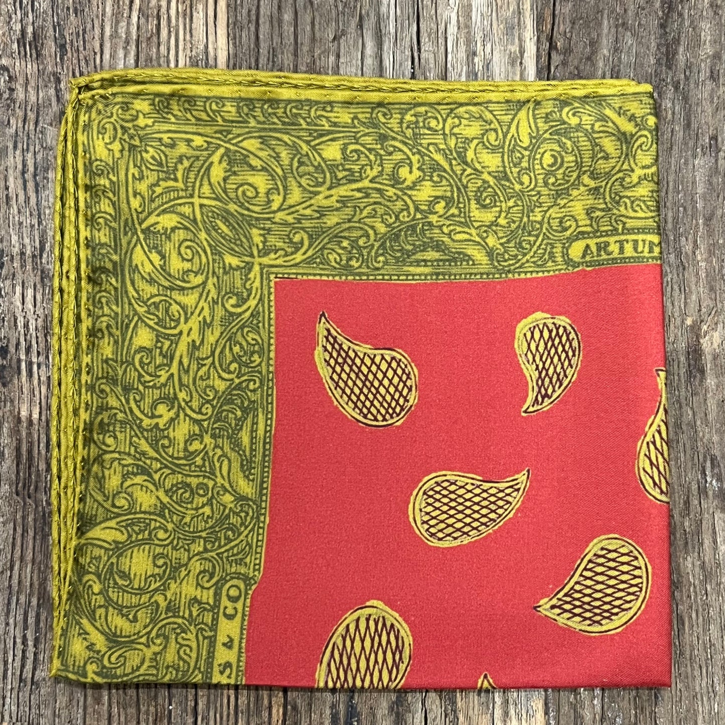 Pochette Soidatour madder imprimé scrolls - laque vieil or
