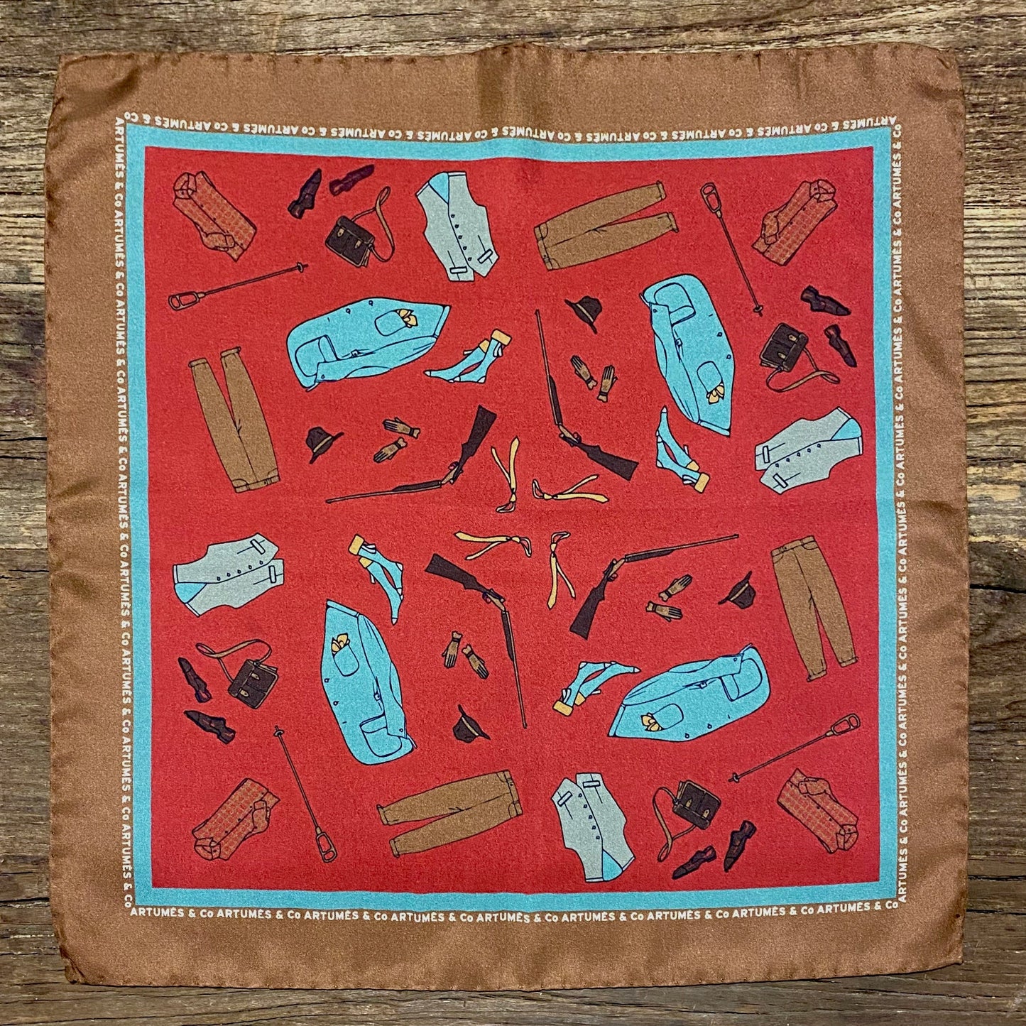 Pochette Soidatour madder imprimé Panoplie Chasseur -  Cerise